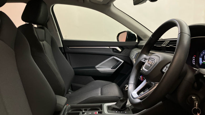 Audi Q3 35 TFSI Sport 5dr S Tronic [Comfort+Sound Pack] Petrol Estate